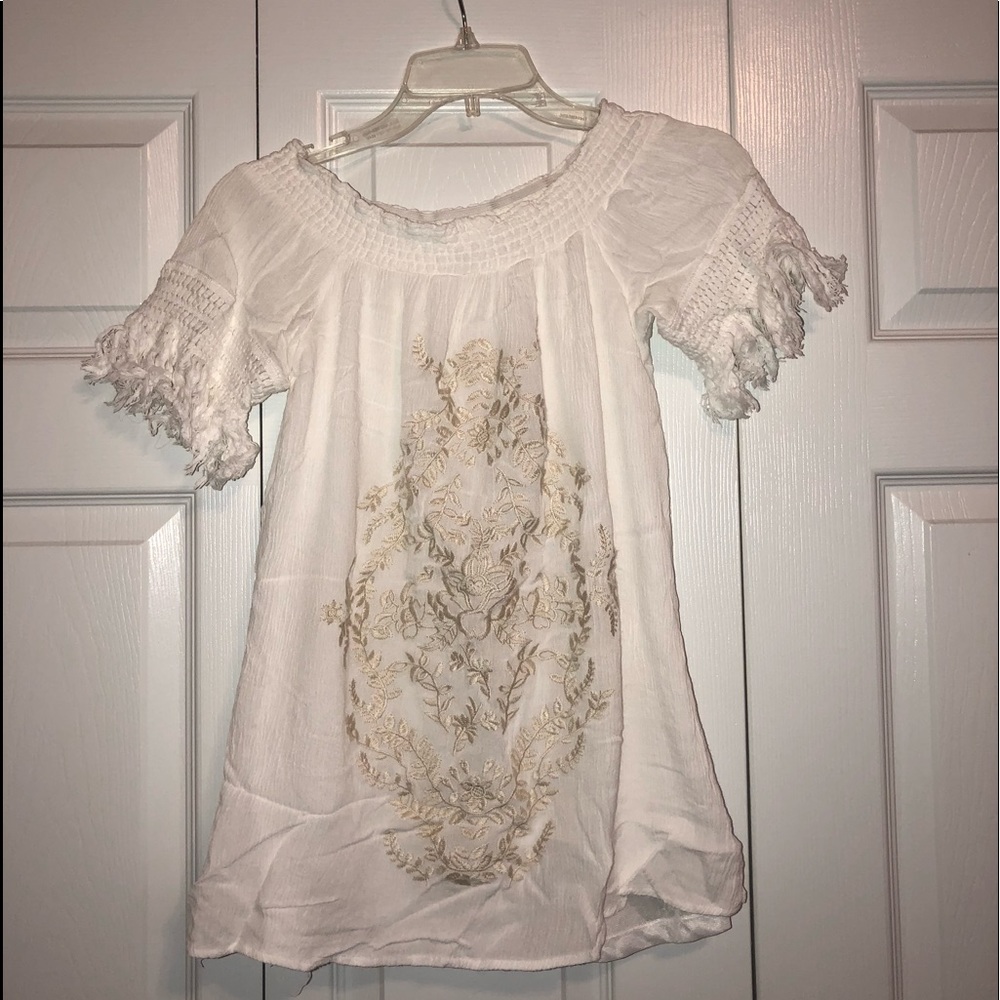 Girls white, casual dress. Lightly used.